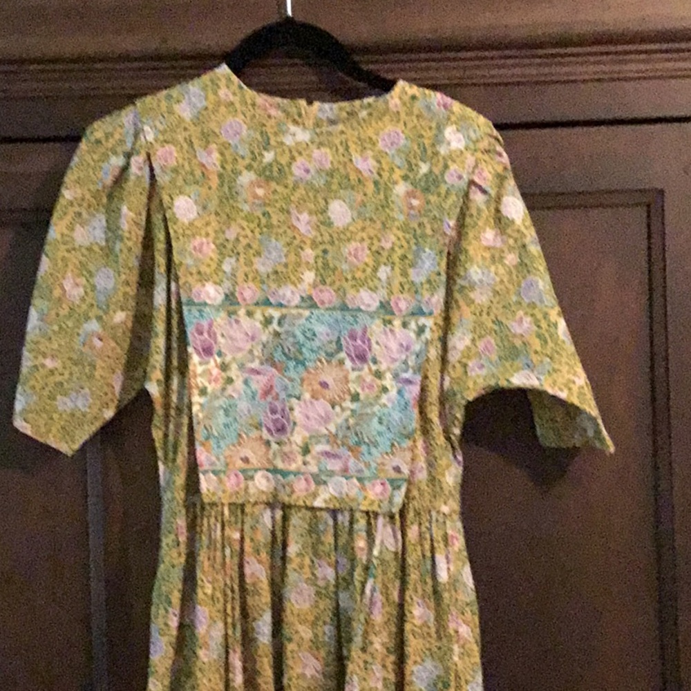 Women’s floral dress size for like new